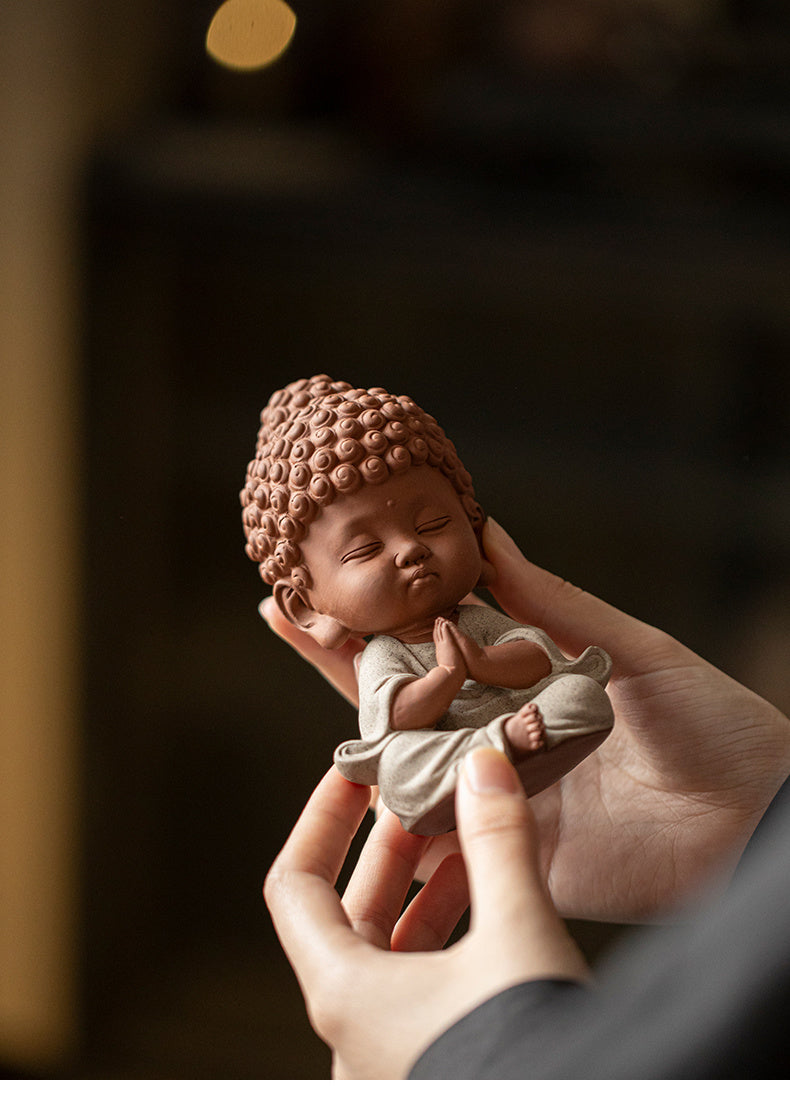 Chinese ceramic baby Buddha Zen ornaments office tea table desktop decorations cute prince Buddha tea pet