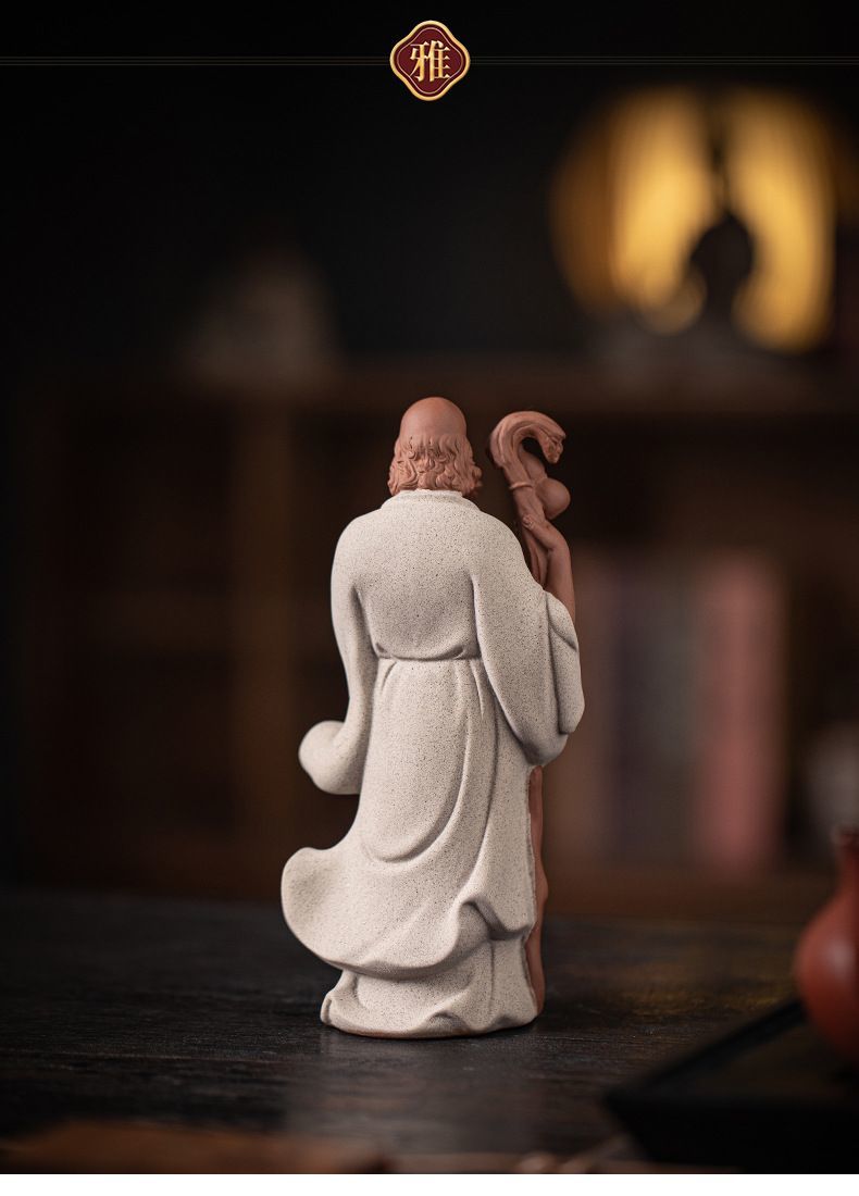 Zen ceramic sculpture of Bodhidharma, a figure on the desktop, a tea pet for the living room, a tea room, a shelf for decoration