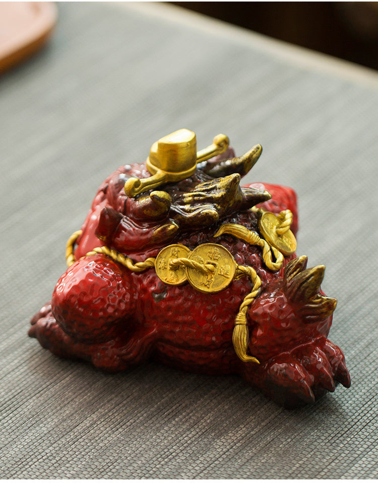 Fortune-attracting golden toad Feng Shui ornaments, large toad tea pets, can be raised as office shop opening gifts, ceramic crafts