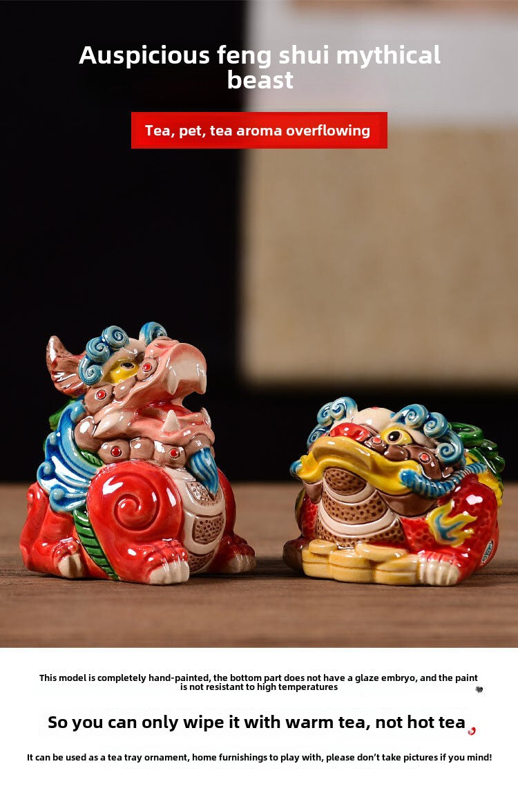 Creative painted pottery unicorn golden toad tea pet Jingdezhen ceramic handmade creative Zen ornaments can be kept small ornaments