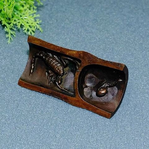 A blockbuster cicada town ruler bamboo cicada brown classical study paperweight collection home copper alloy ornaments