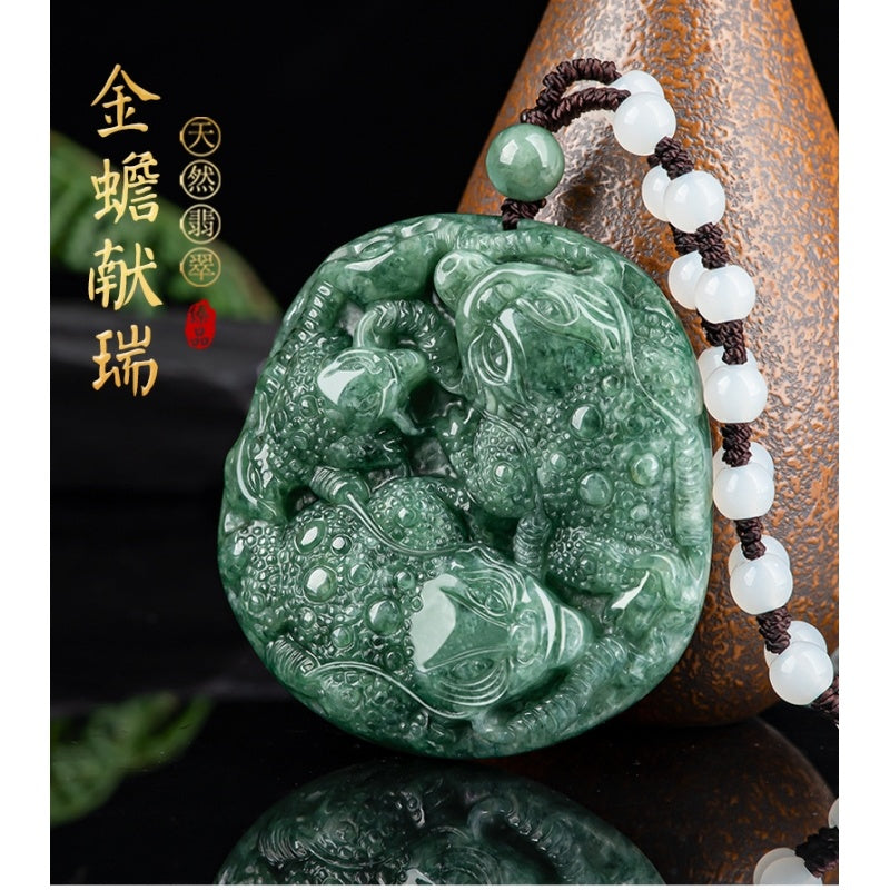 Natural jadeite fortune-attracting golden toad pendant, ice jade, green golden toad large pendant, jade plaque, fortune-attracting