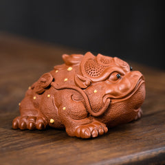 Yixing purple clay tea pet ornaments high-end purple clay three-legged golden toad fortune tea pet can be raised