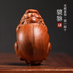 Natural cypress wood carving Pixiu Wenwan hand-held pieces creative mascot desktop decorations gift ornaments