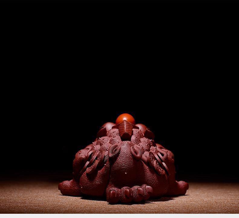 Purple sand tea pet Yixing boutique golden toad tea tray ornaments office high-end decoration Hongyun Dang pure handmade ornaments