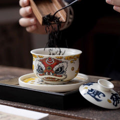 Retro new style hovering awakening lion time to turn luck Kung Fu tea set Sancai covered bowl creative ceramic tea bowl tea brewing covered bowl