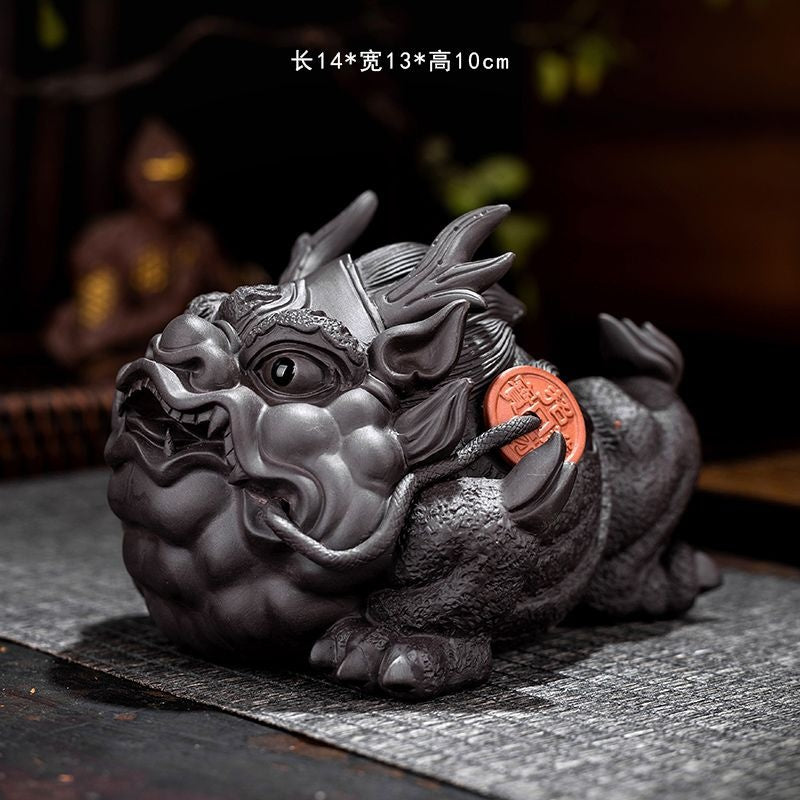 Purple sand tea pet ornaments can be used for home use to attract wealth, dragon turtle, pixiu, golden toad, office tea toys, fine tea ceremony accessories