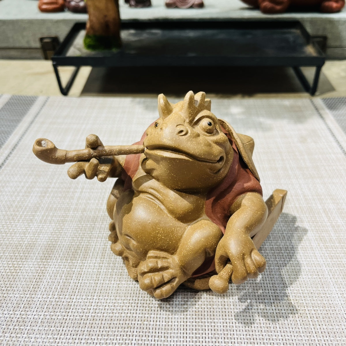 Yixing boutique high-end purple clay tea pets Personalized trendy pipe Golden Toad Knight Kung Fu Toad Fairy Kung Fu tea set