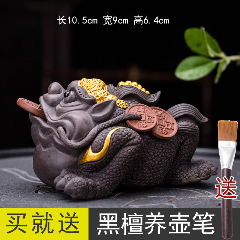 Golden Toad Zisha Tea Pet Ornaments Can Be Raised to Bring Fortune and Spray Tea Play Tea Table Handmade Three-legged Toad Kung Fu Tea Set Accessories