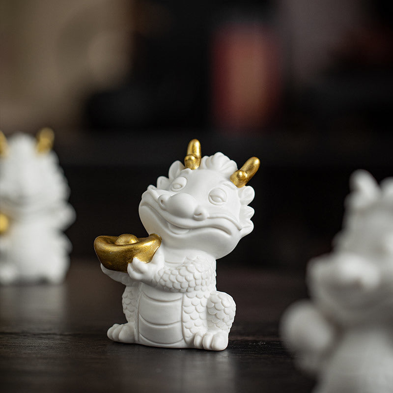 Creative white porcelain cute zodiac dragon tea pet ornaments lucky dragon tea ceremony tea play tea table decoration mascot gift