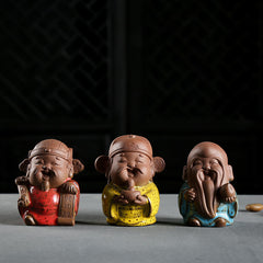 Fine ceramic ornaments Fu Lu Shou God of Wealth ornaments hand-made sculpture tea toy small Buddha statue purple sand tea ceremony tea pet can be raised