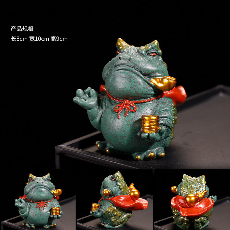 Green sandstone counts with fingers to attract fortune Golden Toad tea pet ornaments boutique can raise tea toy creative frog tea table decoration