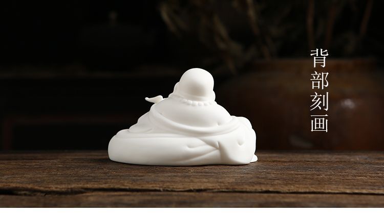 Ceramic creative tea pet ornaments white porcelain home home tea pet artistic conception appreciation Zen monk fortune ornaments