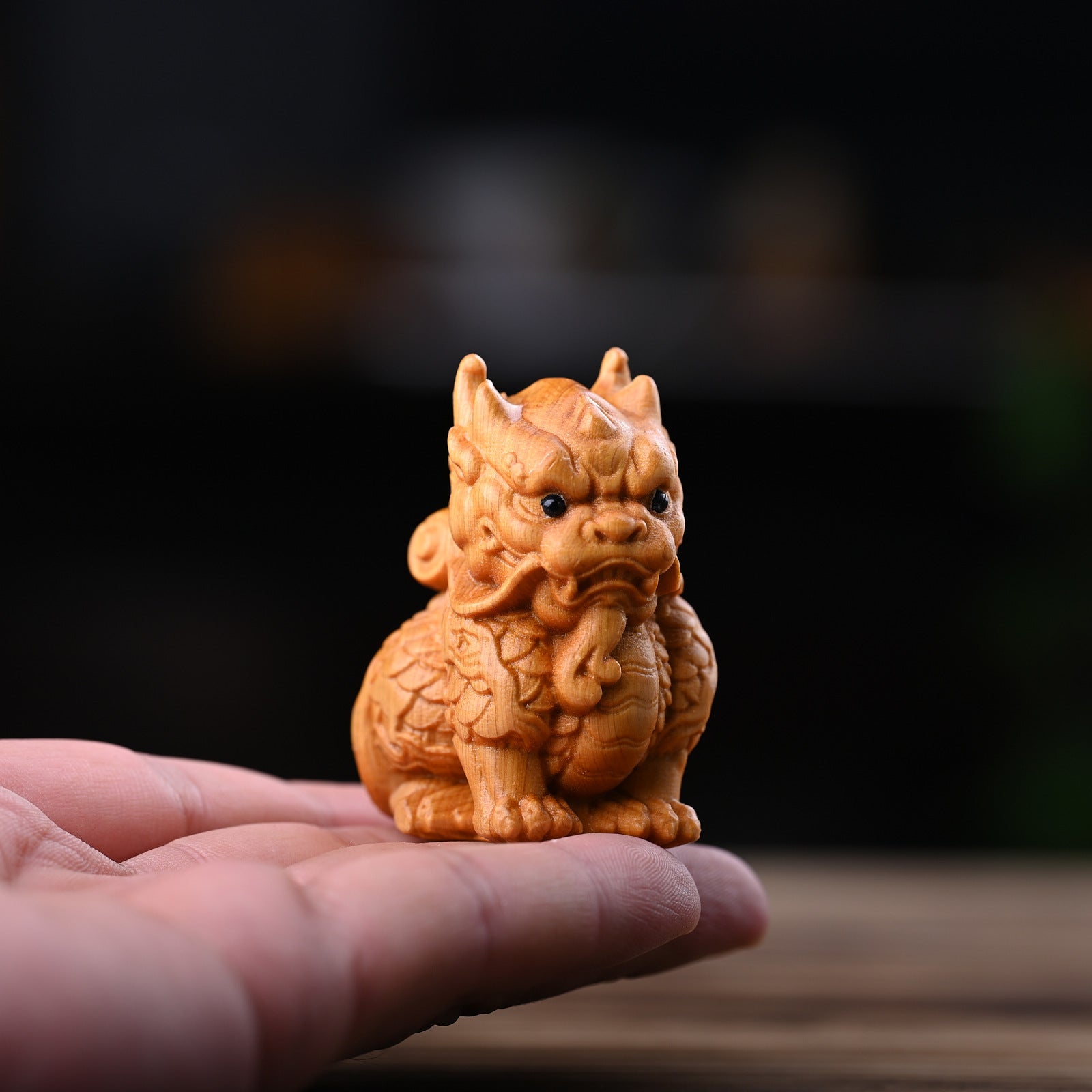 Natural thuja solid wood carved handles endorsed by kirin creative home office decoration auspicious animal tea pet ornaments