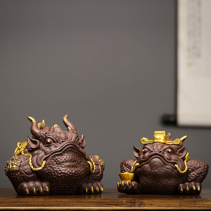 Fortune-attracting golden toad Feng Shui ornaments, large toad tea pets, can be raised as office shop opening gifts, ceramic crafts