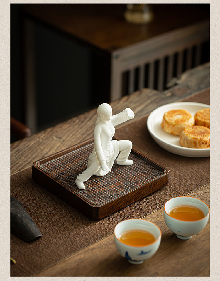 Yuxuan Zen white porcelain tea pet ornaments Tai Chi figure shape tea set accessories tea toys tea table tea art decoration