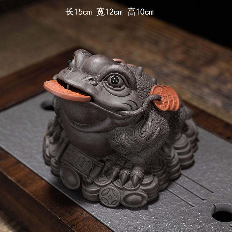 Golden Toad Zisha Tea Pet Ornaments Can Be Raised to Bring Fortune and Spray Tea Play Tea Table Handmade Three-legged Toad Kung Fu Tea Set Accessories