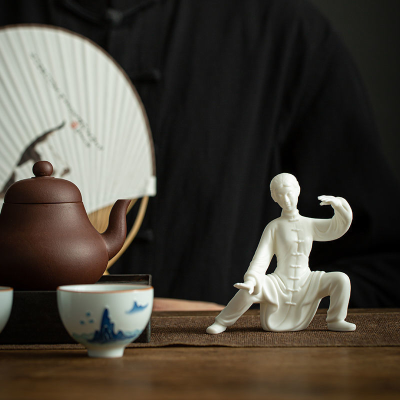 Yuxuan Zen white porcelain tea pet ornaments Tai Chi figure shape tea set accessories tea toys tea table tea art decoration