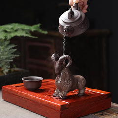 [Novel shape] Yuxuan goat tea pet purple sand ornaments boutique ceramic tea toy tea art tea tray accessories 12 zodiac sheep craft ornaments