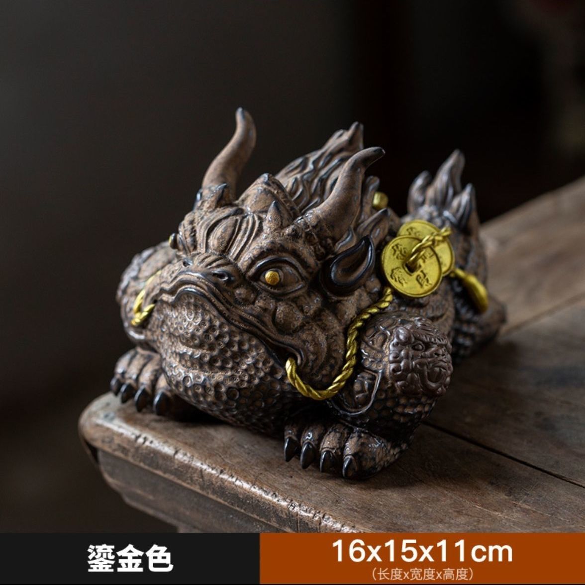 Fortune-attracting golden toad Feng Shui ornaments, large toad tea pets, can be raised as office shop opening gifts, ceramic crafts