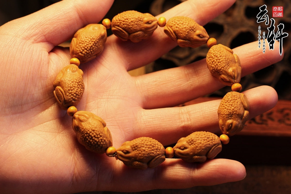 Nut carving bracelets, rich golden toad, lucky toad, olive carving bracelets for men and women, gift jewelry, free shipping