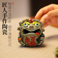 High-end fortune-bringing lion and pixiu aromatherapy stove ceramic ornaments tea pet home living room decorations housewarming opening gift