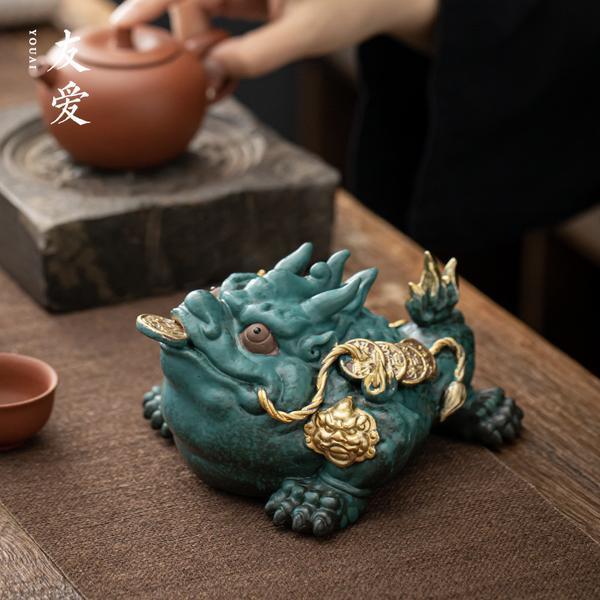 Purple sand golden toad can attract wealth and can be raised large ornaments tea pet three-legged golden toad office shop living room opening gift