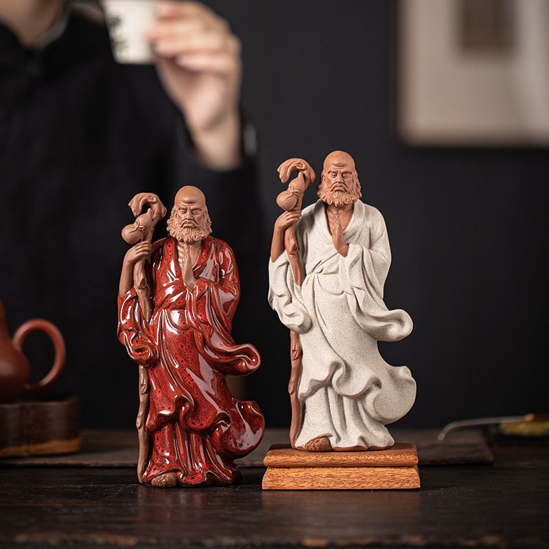 Zen ceramic sculpture of Bodhidharma, a figure on the desktop, a tea pet for the living room, a tea room, a shelf for decoration