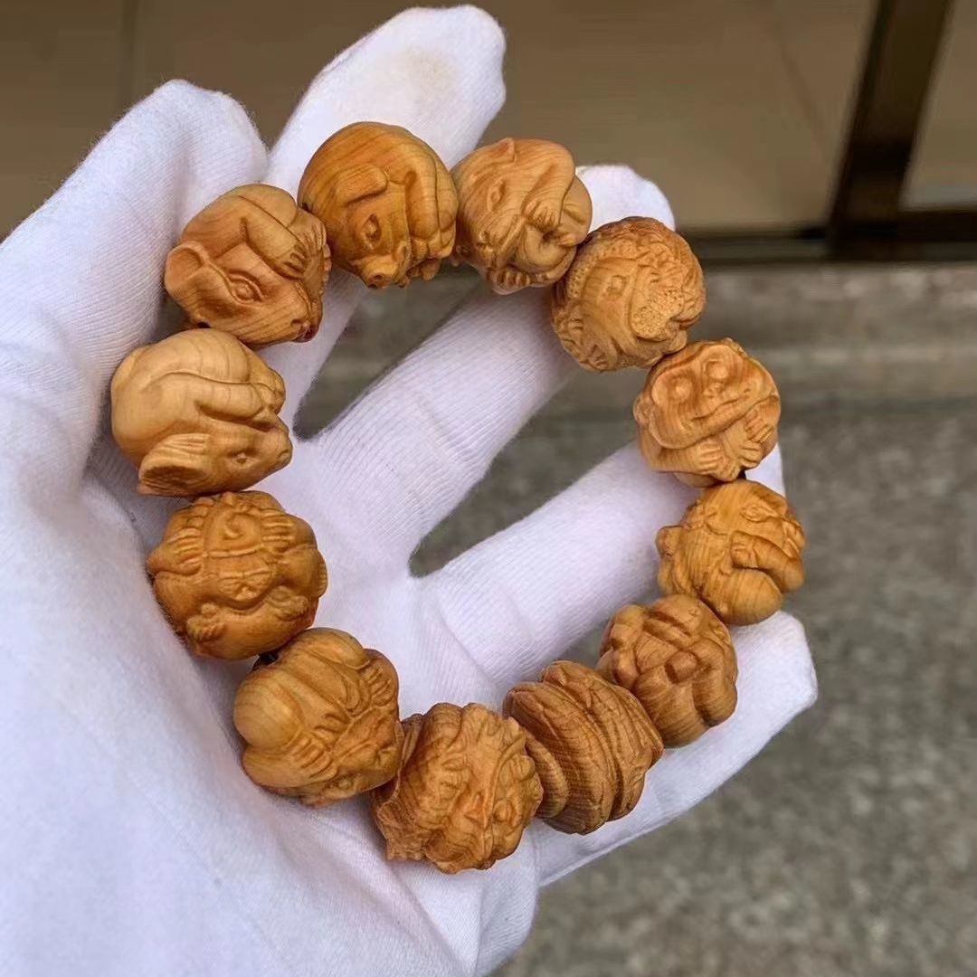 Taihang thuja zodiac bracelets, thuja carvings, pixiu Buddhist beads, hand-held bracelets, thuja wood dragon beads bracelets