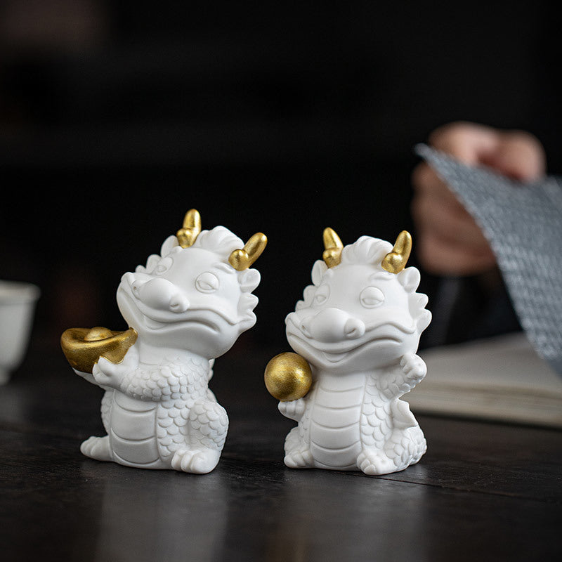 Creative white porcelain cute zodiac dragon tea pet ornaments lucky dragon tea ceremony tea play tea table decoration mascot gift