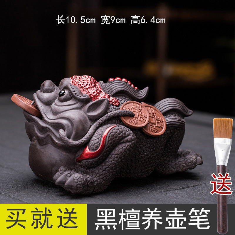 Golden Toad Zisha Tea Pet Ornaments Can Be Raised to Bring Fortune and Spray Tea Play Tea Table Handmade Three-legged Toad Kung Fu Tea Set Accessories