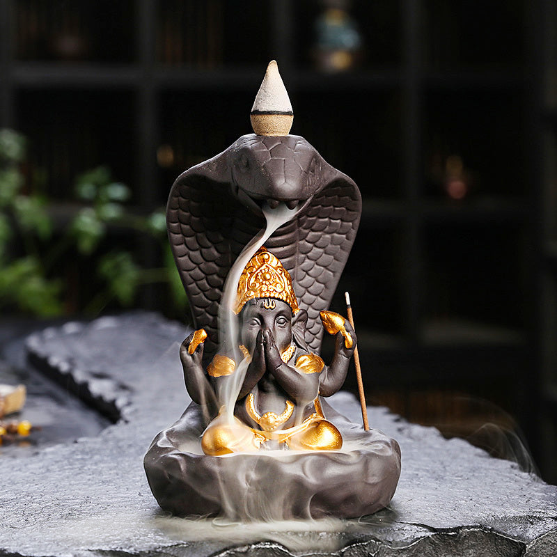 Creative tea pet backflow incense burner incense holder ceramic aromatherapy burner sandalwood agarwood incense stick insert mountain stream Zen ornaments