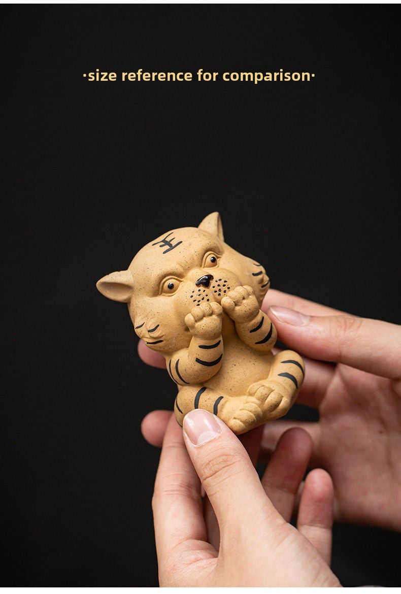 Purple sand little tiger tea pet ornaments boutique can raise the twelve zodiac cute tiger tea table tea table decoration tiger year mascot