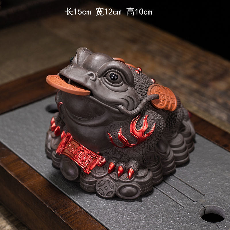 Golden Toad Zisha Tea Pet Ornaments Can Be Raised to Bring Fortune and Spray Tea Play Tea Table Handmade Three-legged Toad Kung Fu Tea Set Accessories