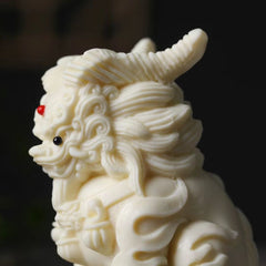 Ivory fruit auspicious beast three-eyed unicorn micro landscape ornaments car center console ornaments Chinese style tea pet