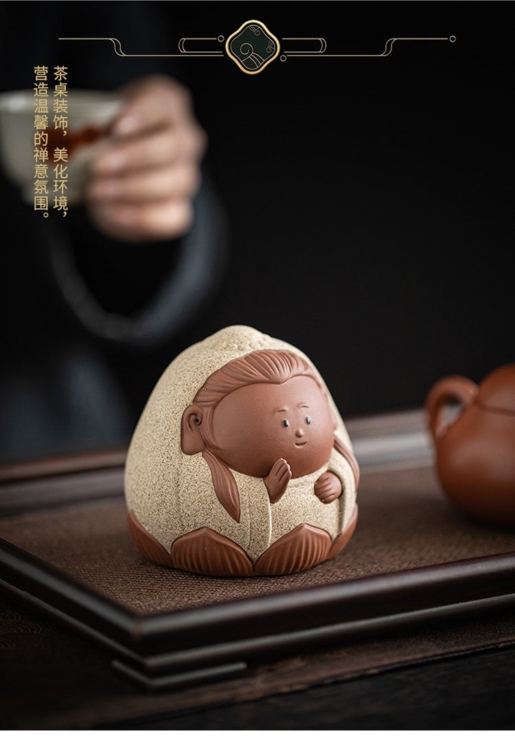 [Auspicious pattern embellishment] Cute Q version little Tathagata purple sand tea pet ornaments Guanyin Bodhisattva crafts Zen tea room desktop decorations