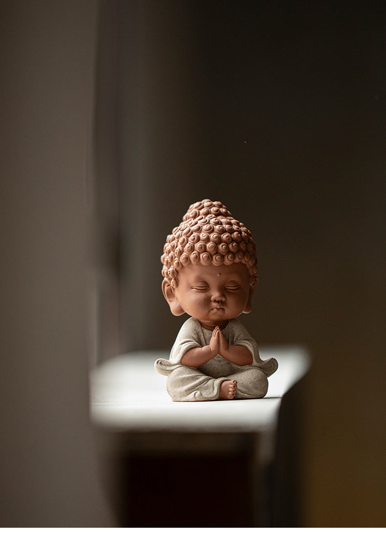 Chinese ceramic baby Buddha Zen ornaments office tea table desktop decorations cute prince Buddha tea pet