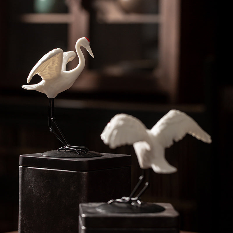 Creative ceramic crane animal ornaments home white crane decoration potted gardening fish tank landscaping Zen decoration