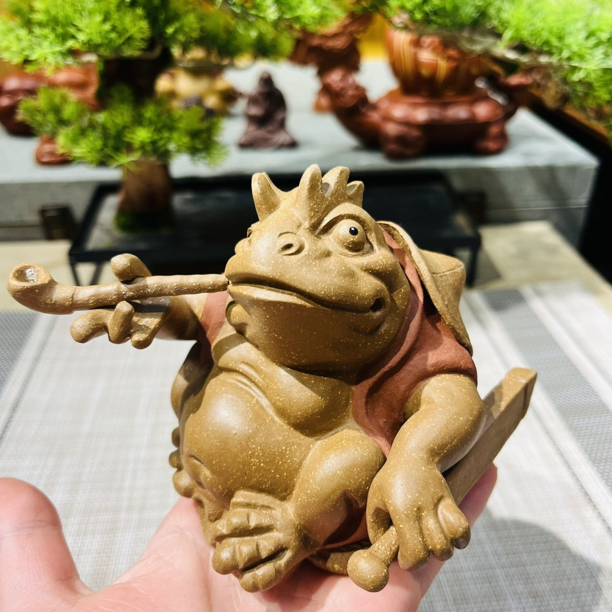 Yixing boutique high-end purple clay tea pets Personalized trendy pipe Golden Toad Knight Kung Fu Toad Fairy Kung Fu tea set