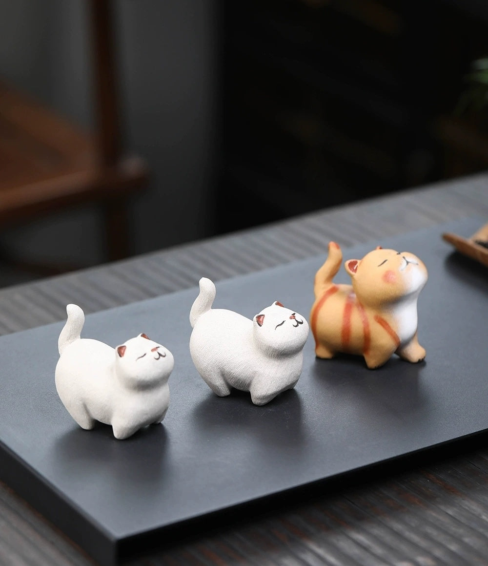 Yixing purple sand tea pet cat ornaments handmade tea table decoration tea table decoration tea play tea set accessories lucky cat can be kept