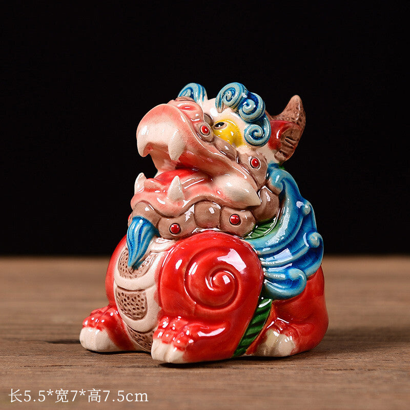 Creative painted pottery unicorn golden toad tea pet Jingdezhen ceramic handmade creative Zen ornaments can be kept small ornaments