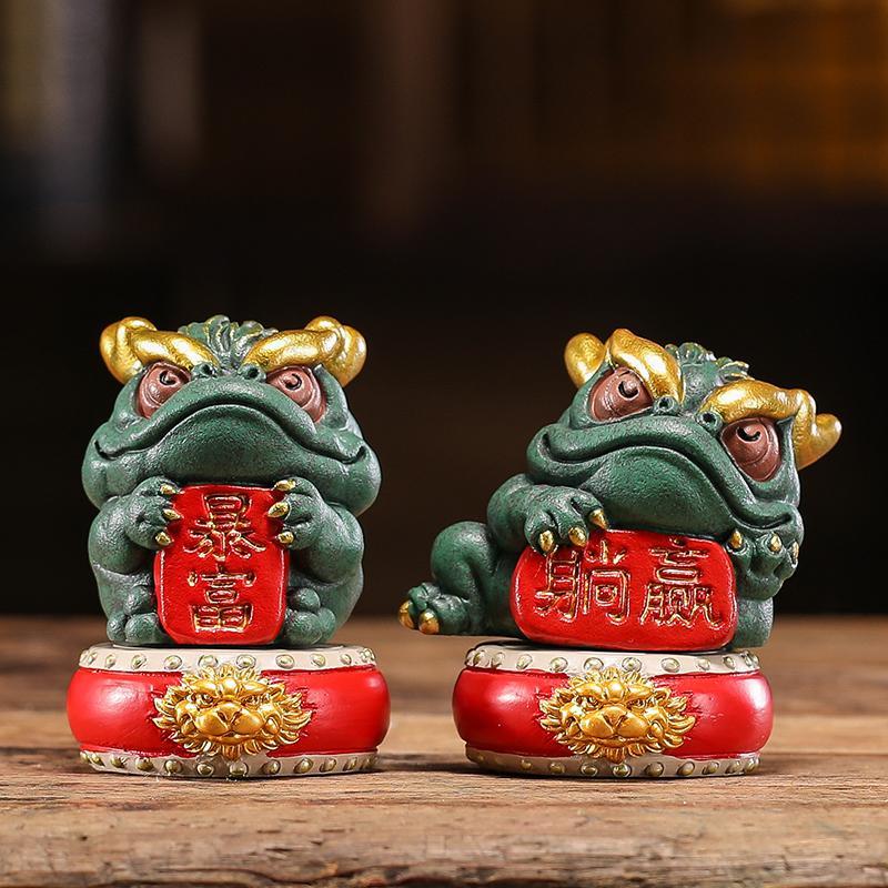 Green sandstone national trend style golden toad to attract wealth and win mascot tea pet tea play fish tank landscaping decoration ornaments