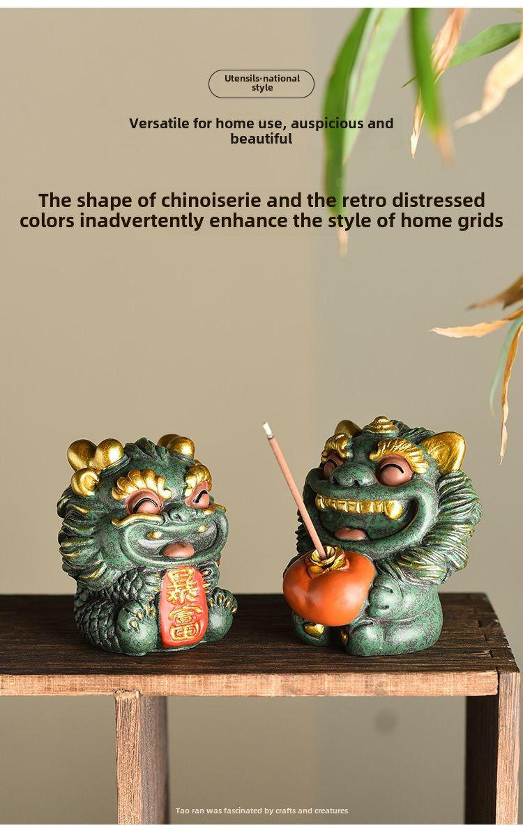 Taomi Qing sandstone colored gold auspicious beast tea pet ornaments cultural and creative wealth-attracting Pixiu Qilin a pair of desktop ornaments mascots